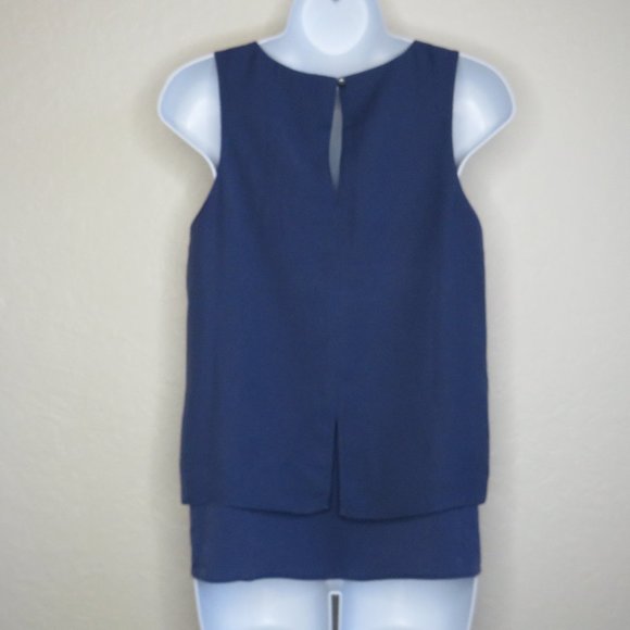 Banana Republic* Women's Sleeveless V-Neck Layered High/Low Hem Blouse~ Small - Picture 2 of 10